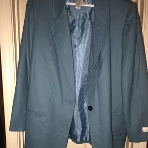 Sag Harbor blue blazer size 20.